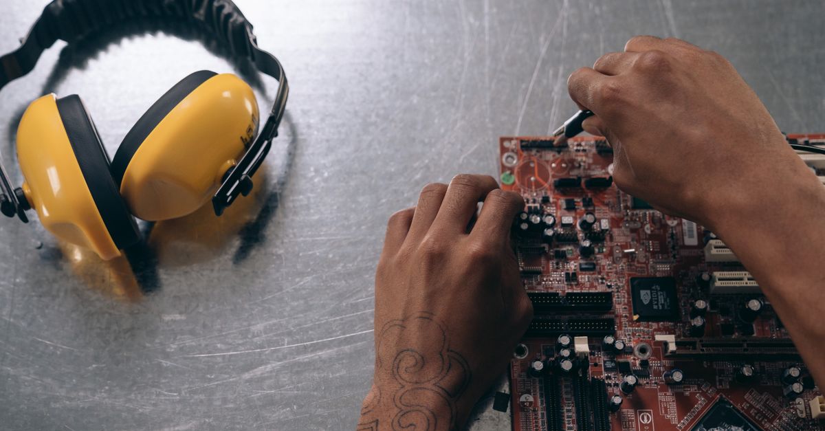 The Importance of Quality in Motherboard Repair Services